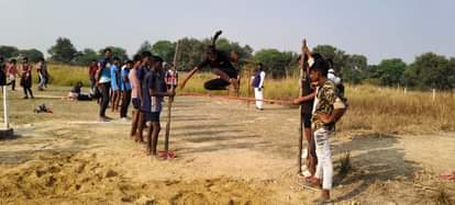Block level sports competition: Kishan ran fastest in 50 meters and Sachin in 100 meters.