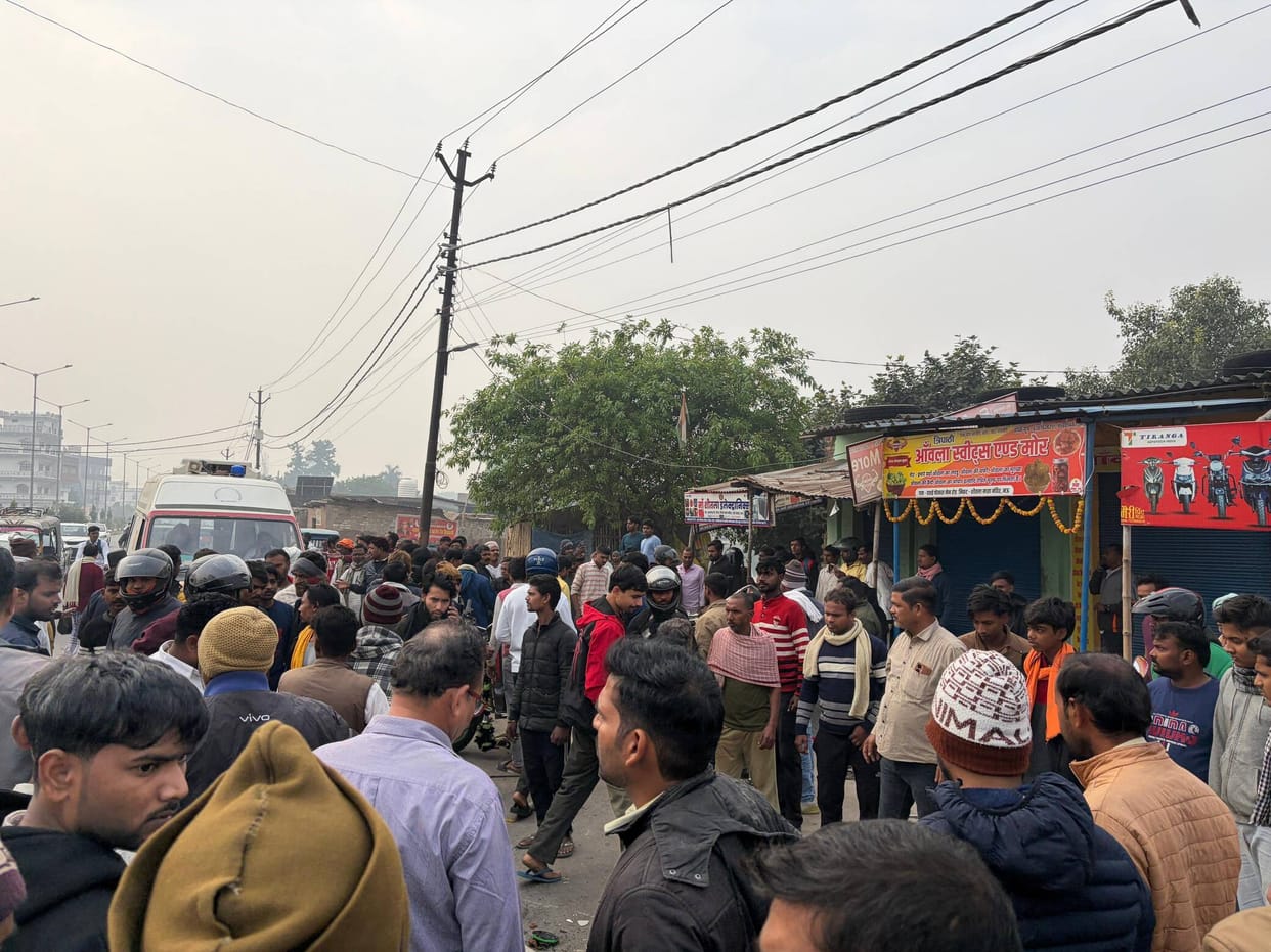 Roadways bus collides with e-rickshaw, three killed