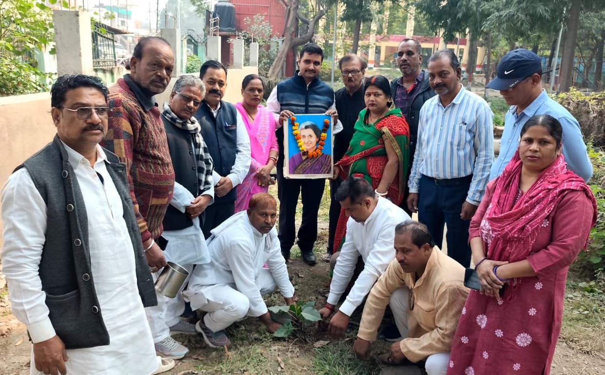 Indira Gandhi was a symbol of integrity and power in Indian politics.
