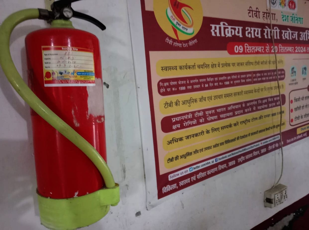 Vikas Bhawan: Expired fire cylinders are raising alarm bells