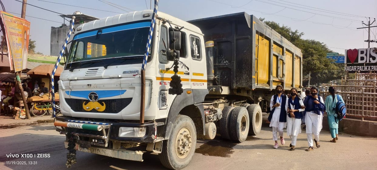 Mining department seized five overloaded dumpers in Bisauli area