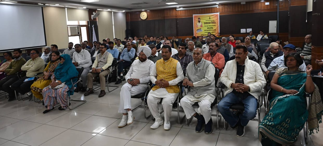 Officials should try to connect every citizen with the Geeta Mahotsav: ADC