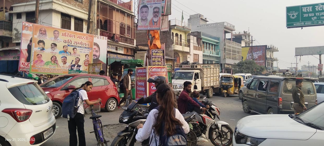 Jam from Canal Bazaar to Phaphund intersection, people struggled throughout the day