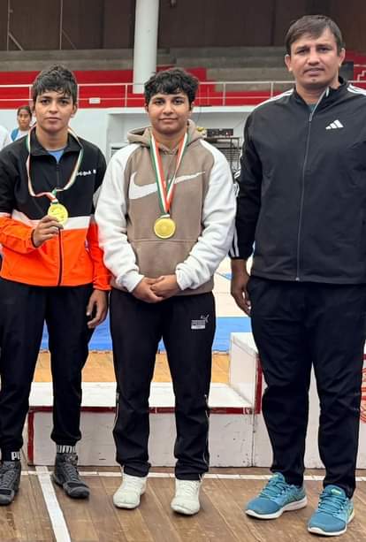 Ashu and Sakshi won gold medals in wrestling at Punjab University