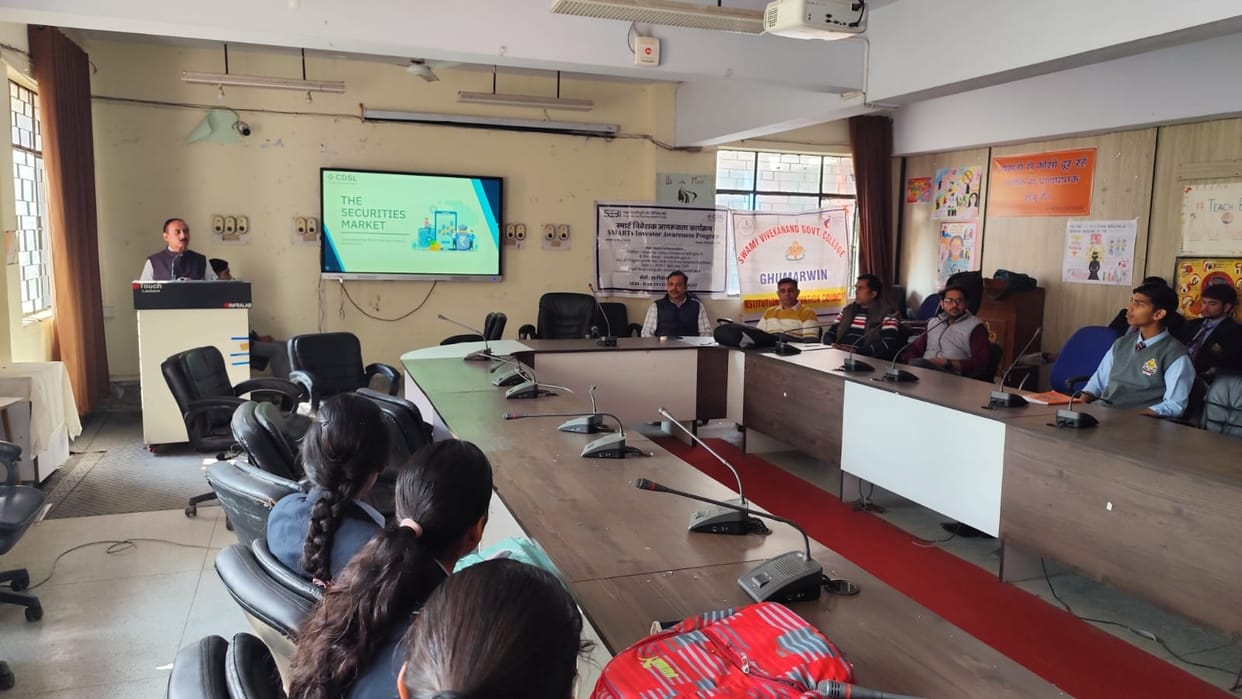 Students should take financial decisions wisely in the modern economic environment: Pradeep