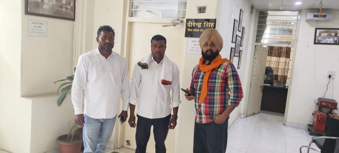 The village head met the Chief Development Officer against the secretary.