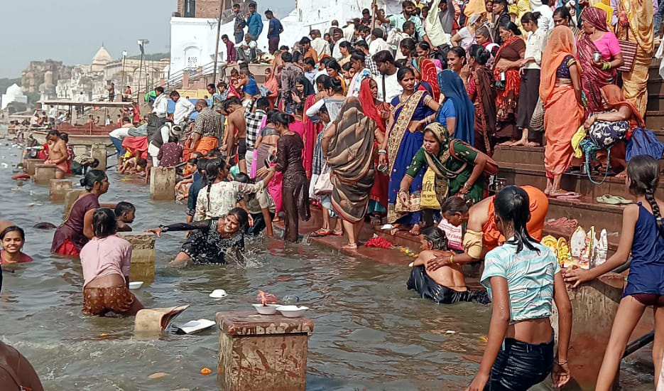 Rituals performed in Shiva temples of Bateshwar to get rid of ancestral curse