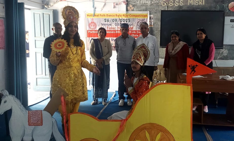 Priya of Girls School Ranila stood first in essay competition and Vanshika of Sanwad School stood first in painting competition.