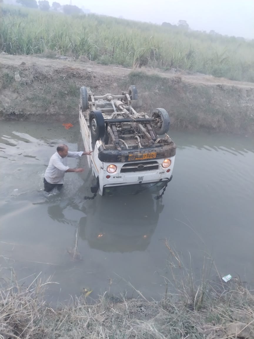 Uncontrolled mini truck falls into canal, driver injured
