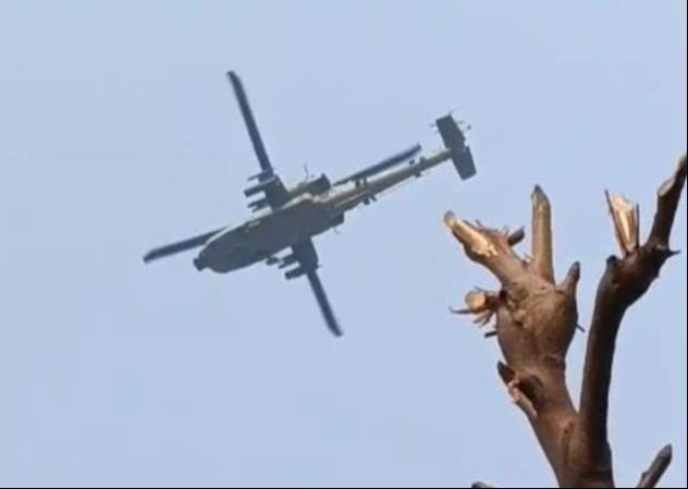 Two helicopters were seen very close to each other in Aurangpur Basanta
