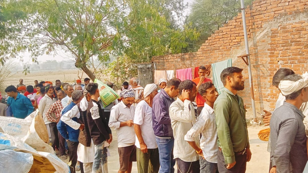 No fertilizers and seeds in government warehouses, farmers worried