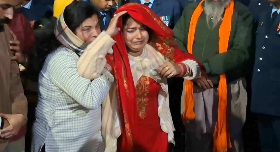 There was an outcry as the body of Air Force soldier Sanjeev arrived.