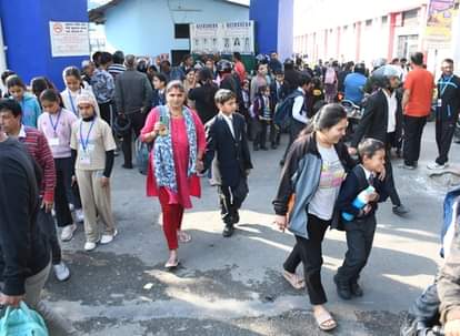 A mother's love is shaken by the speed of dumpers during her children's school hours.