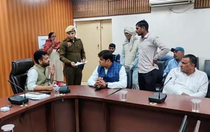 Instructions given for replacement of sewer chamber and cleaning of drain