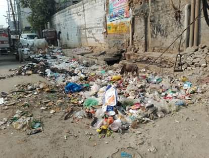 After JBM, IND workers go on strike, situation worsens