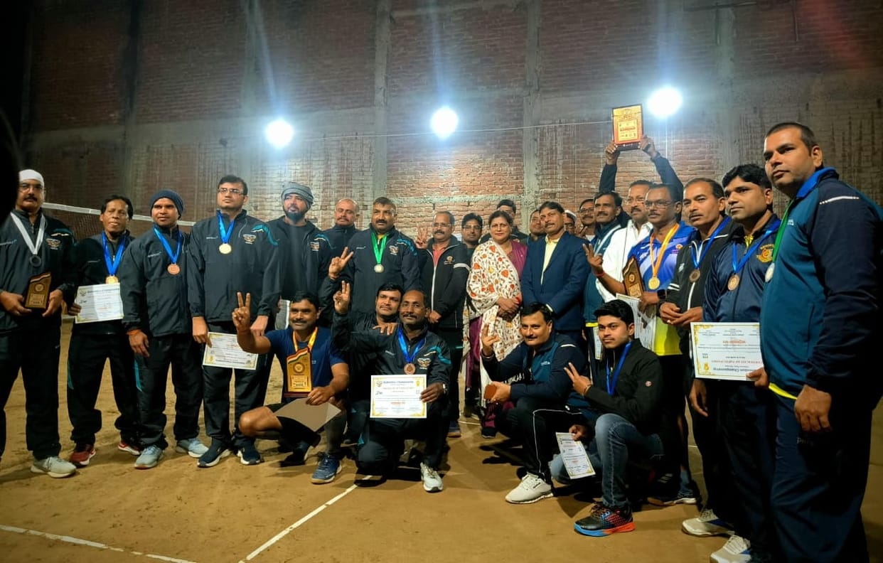 Ramesh Singh and Hiramani won the Badminton Friendship Cup trophy