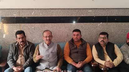 Congress government is guarding the mafia: Satti