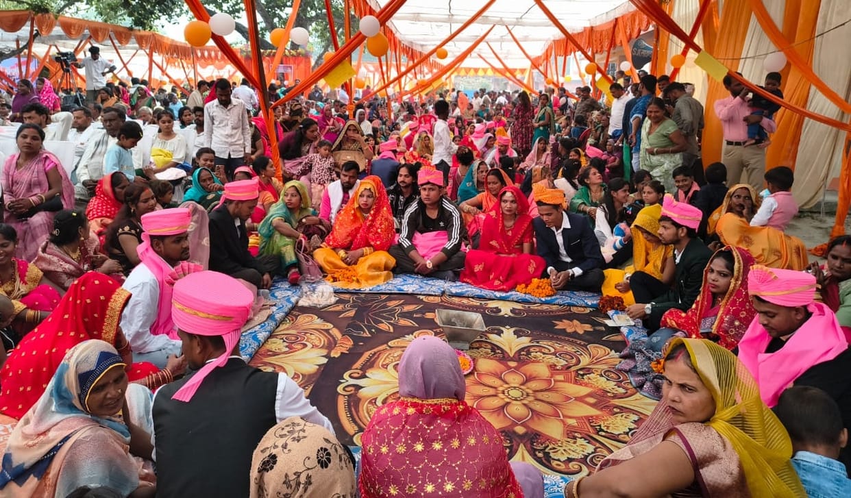 265 couples tied the knot with rituals