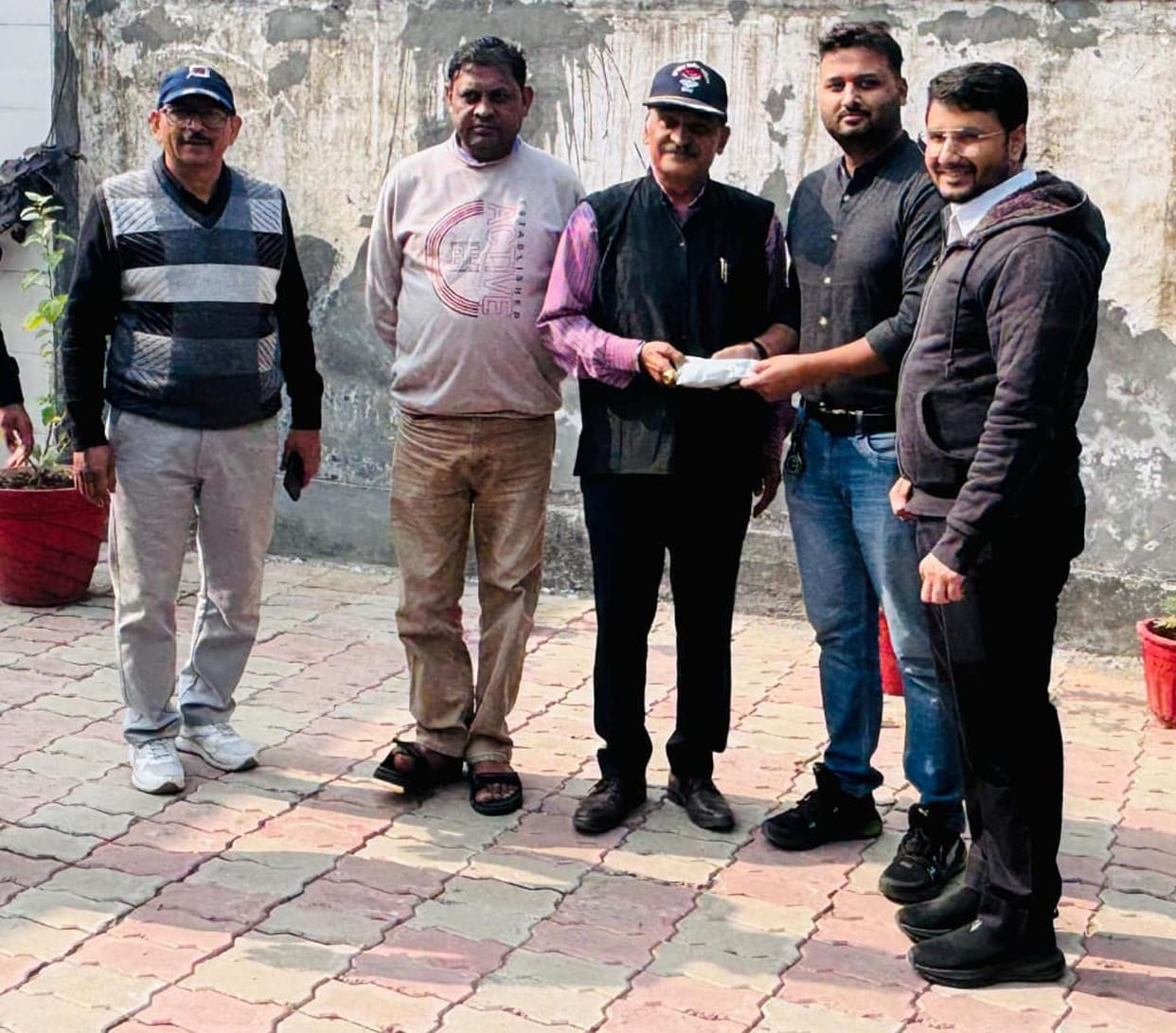 Now the postal department will deliver medicines to the homes of ex-servicemen.