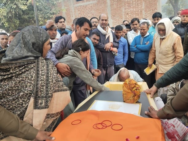 Last rites of Assam Rifles soldier Manoj held