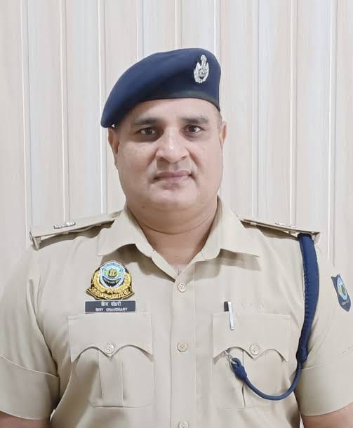 Churaposta, hashish, opium and chitta recovered from a house in Diara