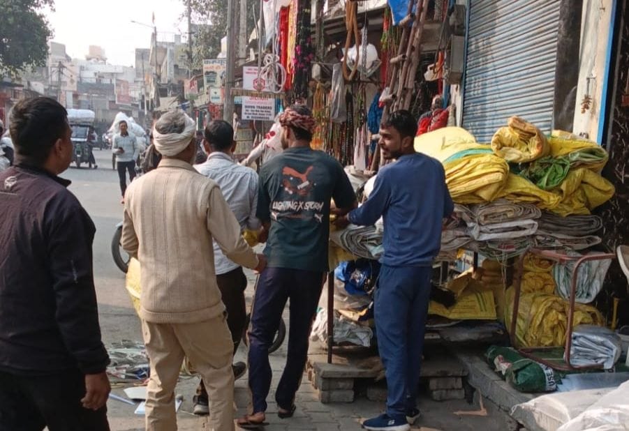 The city council removed encroachments