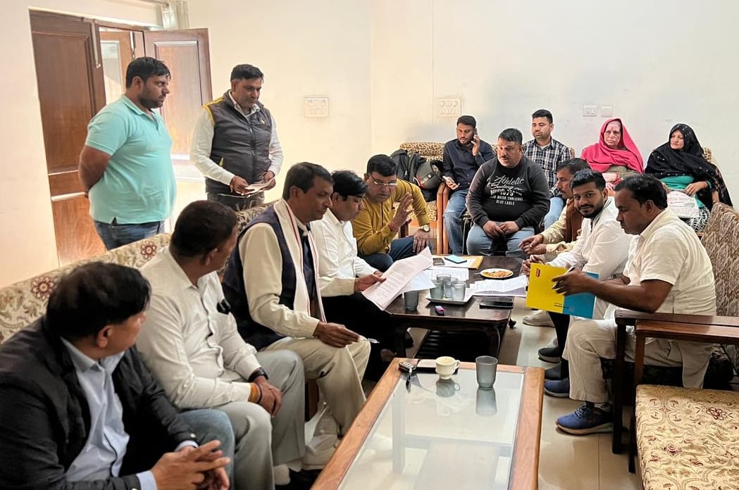 Fake signature case exposed in public hearing of CM Window Entrance Person