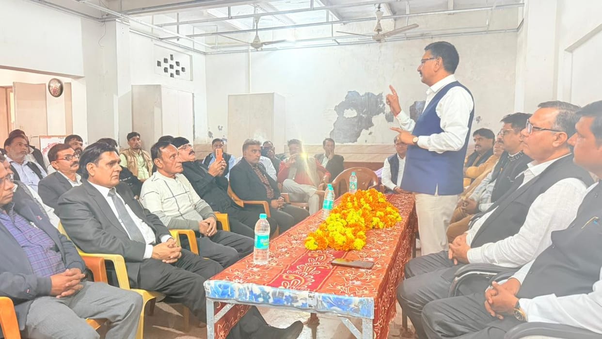 etah news jalesar advocate