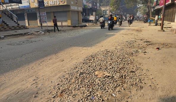 Relief from traffic jams, rejuvenation of two major roads of the city begins