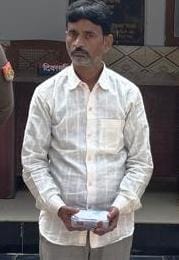 Pickpocket arrested with purse and cash