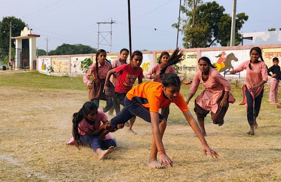 Sanda Khas became the champion in the sports competition of Nigohi block.
