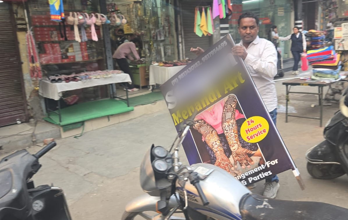 The corporation removed illegal hoardings and banners