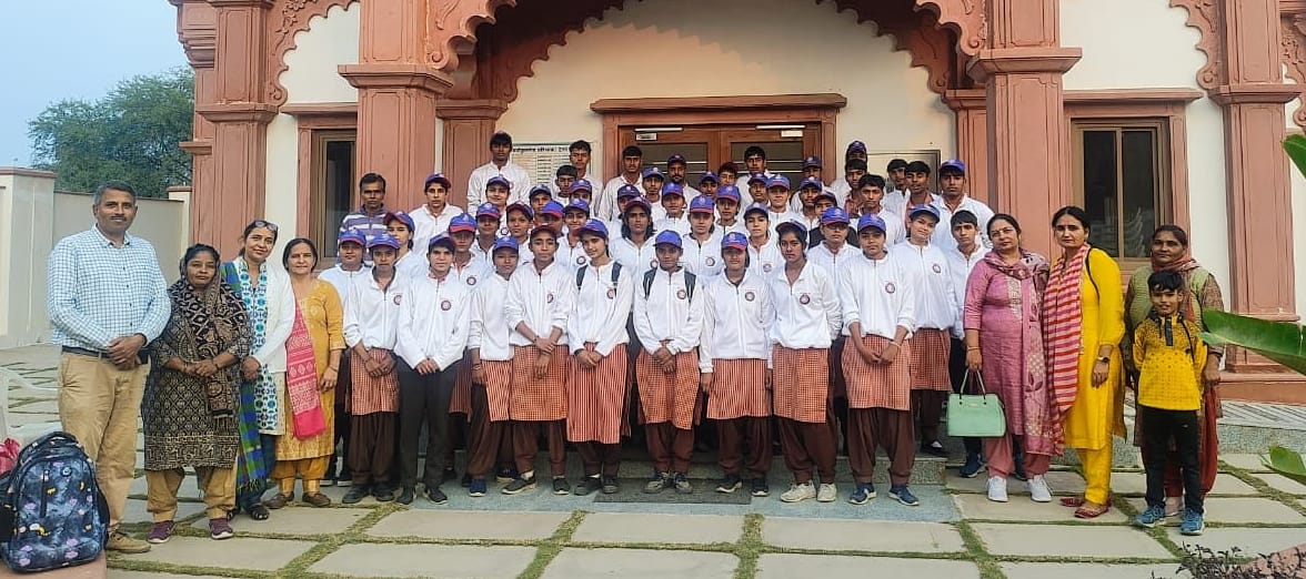 Volunteers visited the Heartfulness Meditation Center.