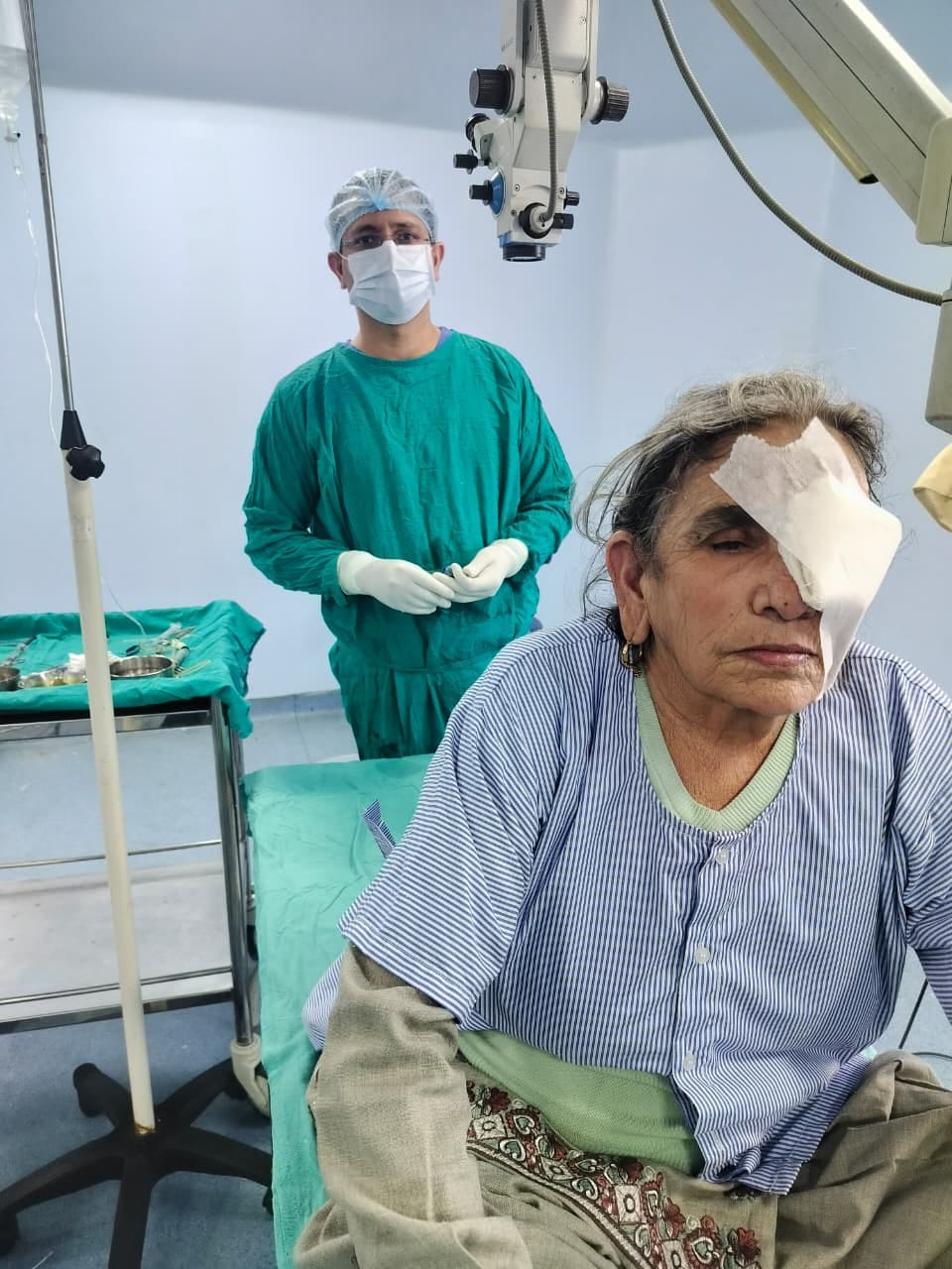 130 patients underwent free surgery in six days.