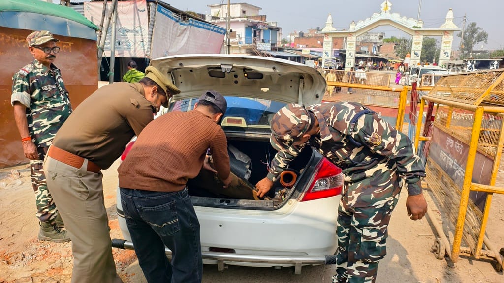 Siddharthnagar News : Security raised at Badni border