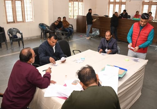Distributed victory certificates to elected ward members