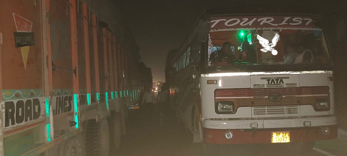 An eight-km-long traffic jam lasted for five hours on the National Highway.
