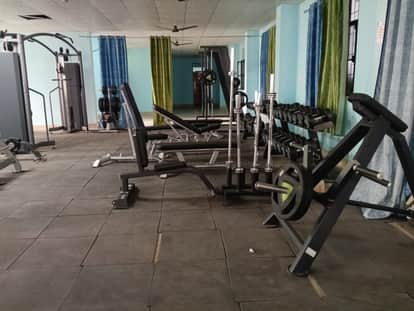 Shocking Gym Scandal: Trainer Accused of Drugging Girl and Exploitation Attempt