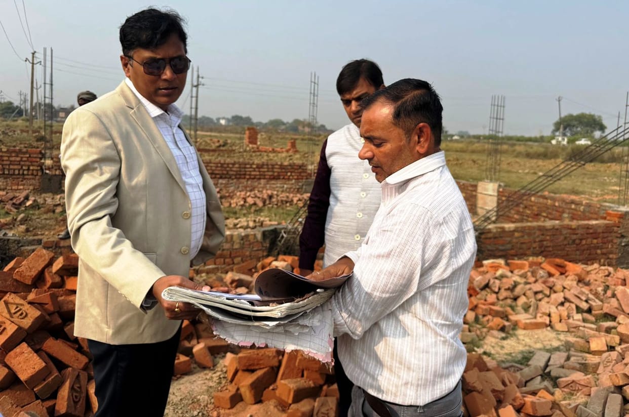 Compensation was taken on the land of the village community, the DM removed the possession