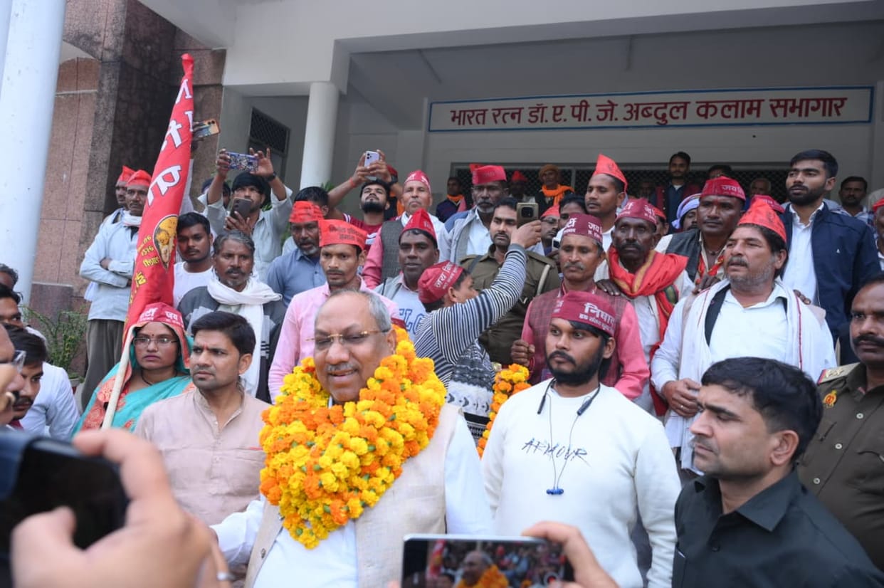 Congress did not allow us to study English for 70 years: Sanjay