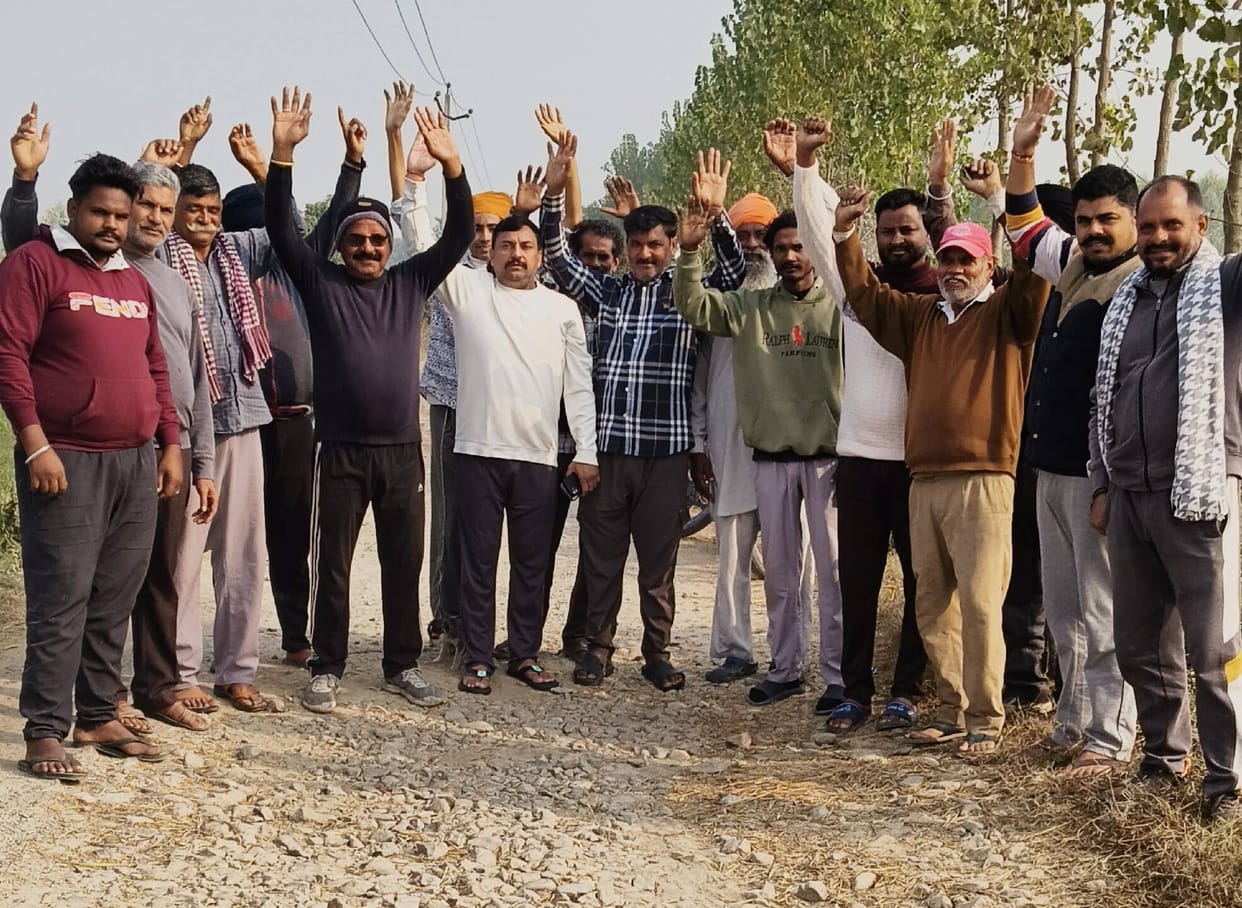 Villagers upset over the poor condition of the road staged a protest.