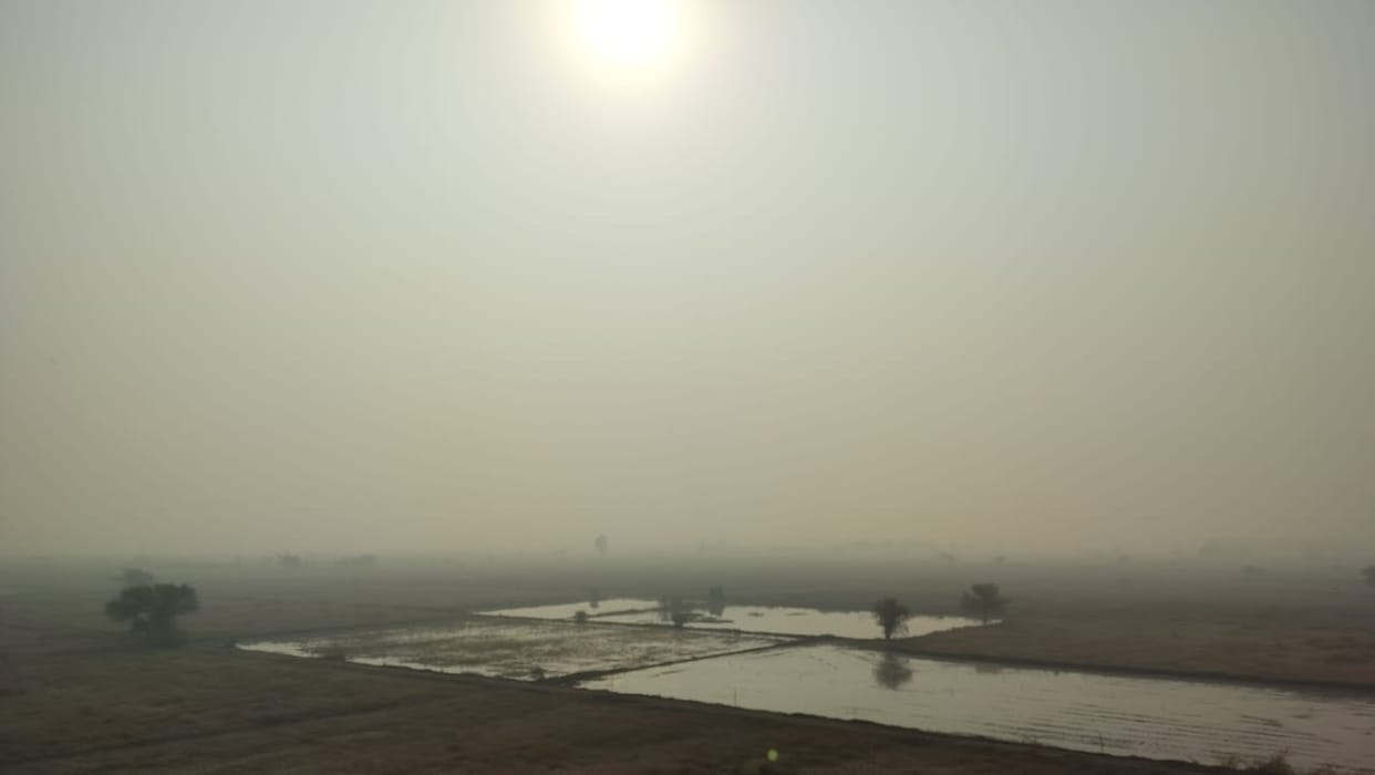 After just one day of improvement in ten days, the district's air became very bad again.