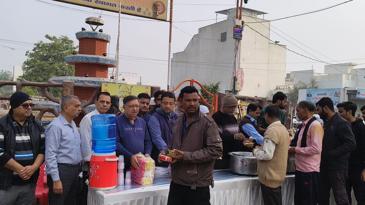 Shri Akhand Path was held on the death anniversary of Pandit Girdhar Maharaj