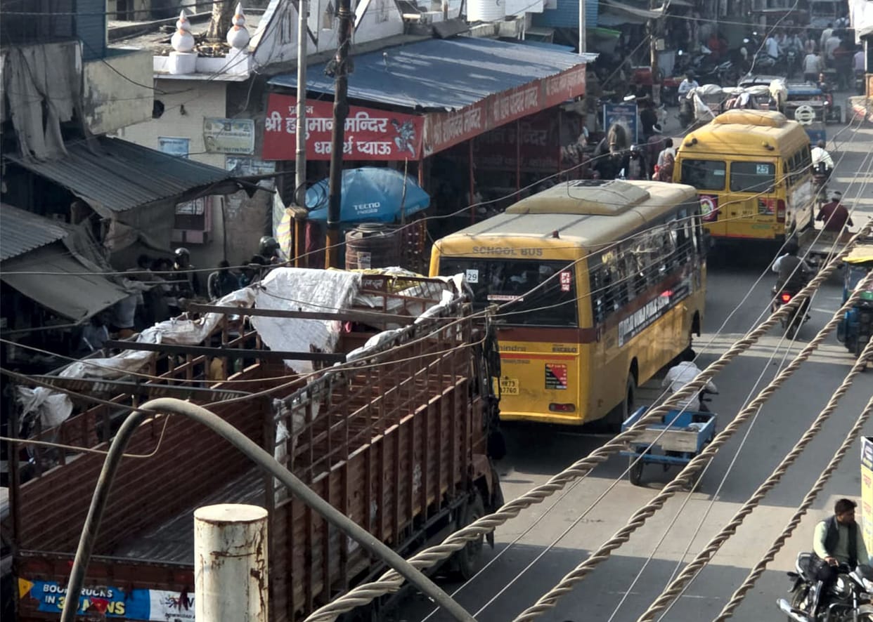 As the wedding season begins, Kosi residents are suffering from traffic jams.