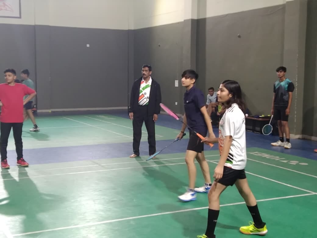Sukriti-Pooja and Kanishk-Viaan pair emerged winners in badminton.