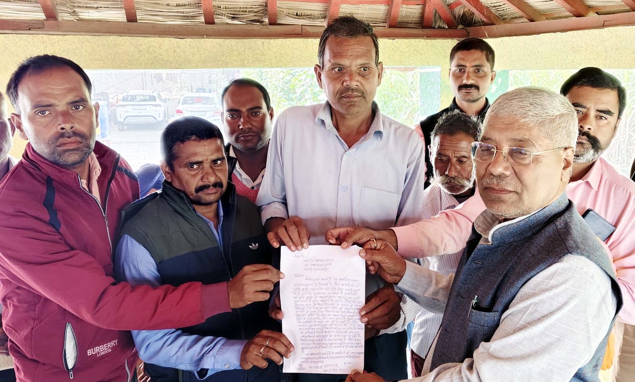 MLA expressed displeasure with SDM over waterlogging in fields