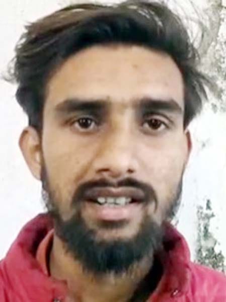 He fled with his friend's bike, mobile and cash.
