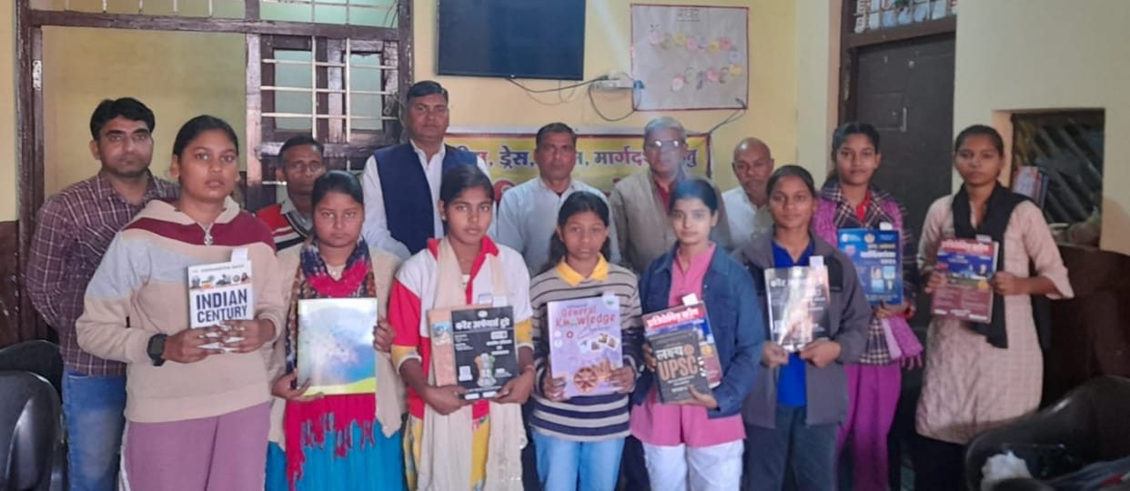 Meritorious students were honored in Sanskarshala