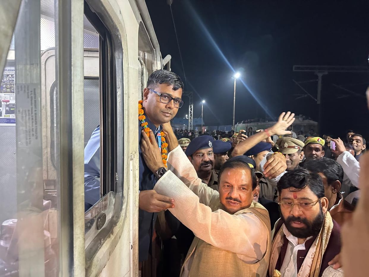 Mahananda Express starts stopping at Chola station