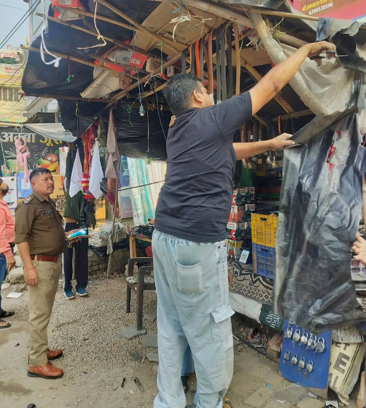 Police removed encroachment from roads and markets